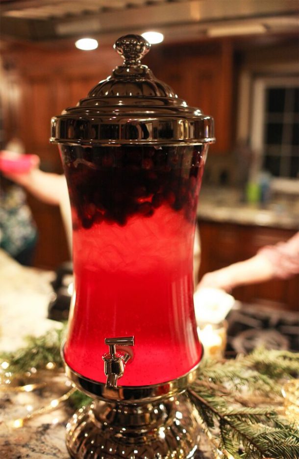 Cranberry Champagne Cocktail Recipe | Christmas Cocktail