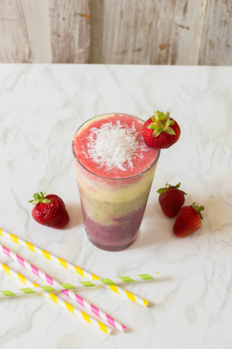 Rainbow Layered Fruit Smoothie Recipe | The SITS Girls